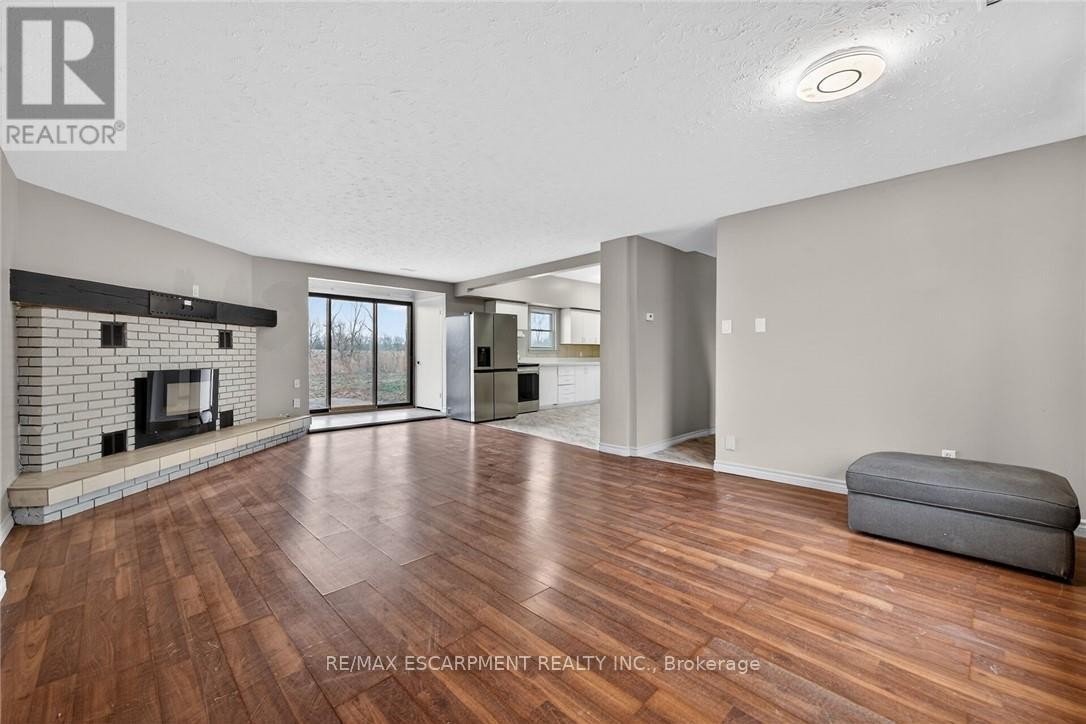 4049 6 Highway, Hamilton, ON