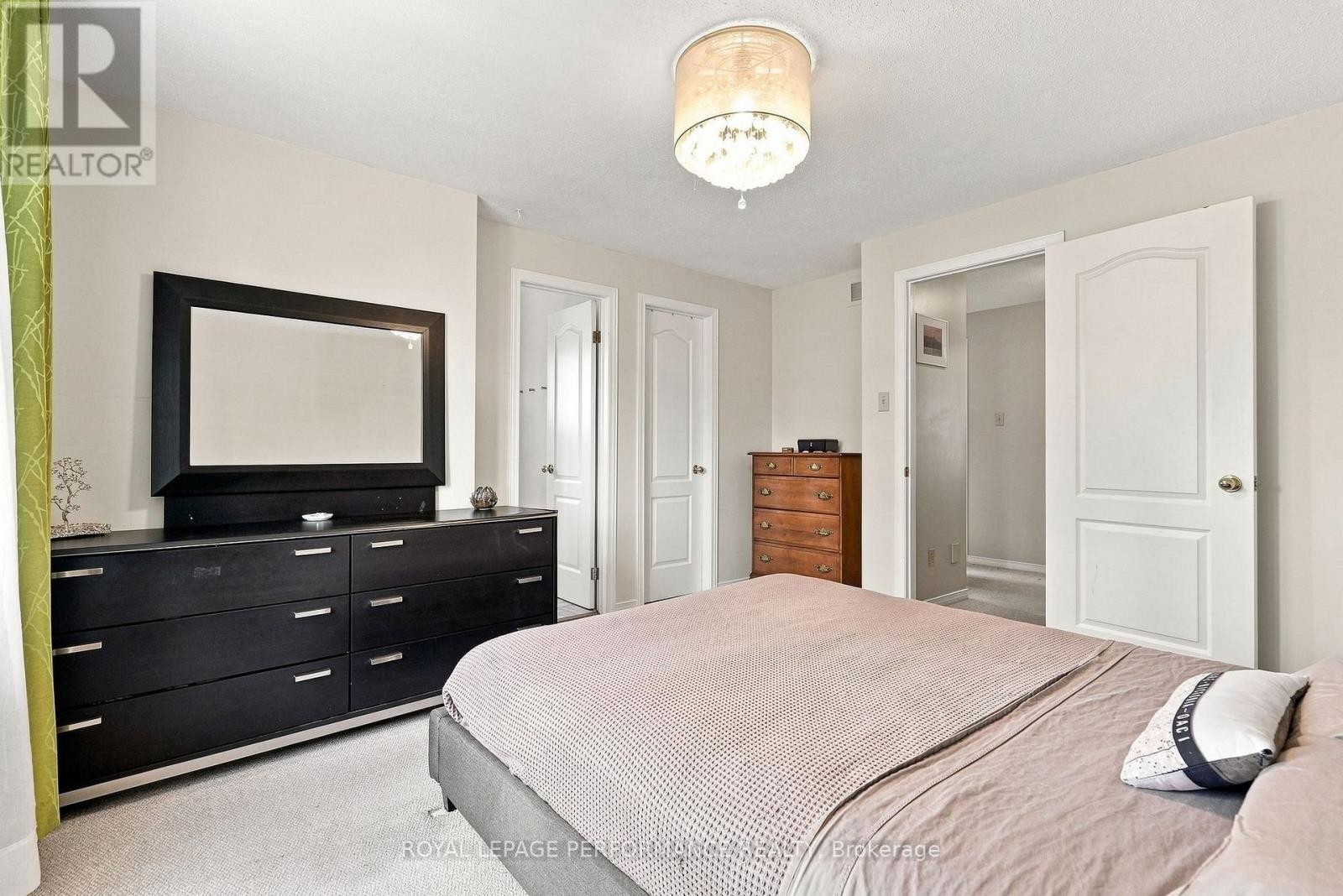 Primary Bedroom - 1992 Summerfields Crescent, Ottawa, ON