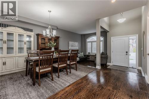 24 Newcastle Court, Hamilton, ON 