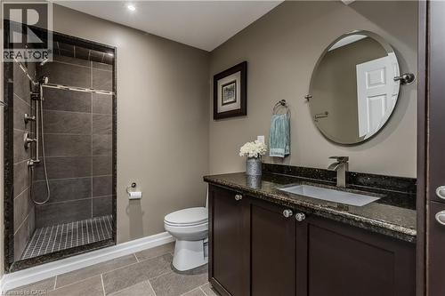 24 Newcastle Court, Hamilton, ON 