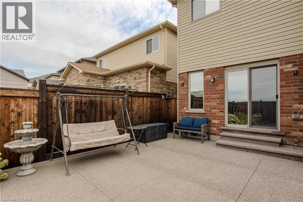 24 Newcastle Court, Hamilton, ON