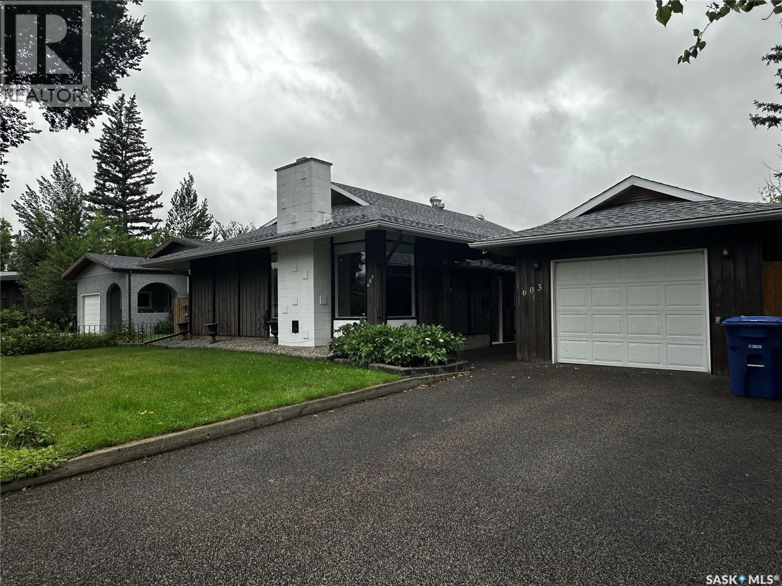 603 3Rd Avenue Nw, Weyburn, SK