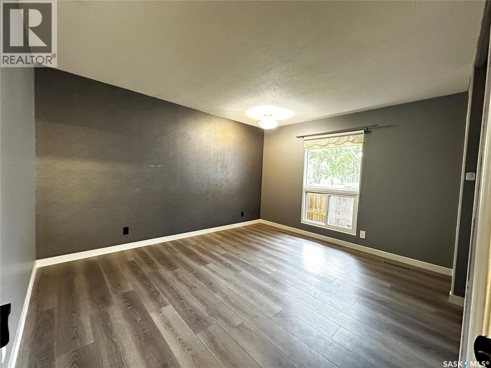 603 3Rd Avenue Nw, Weyburn, SK