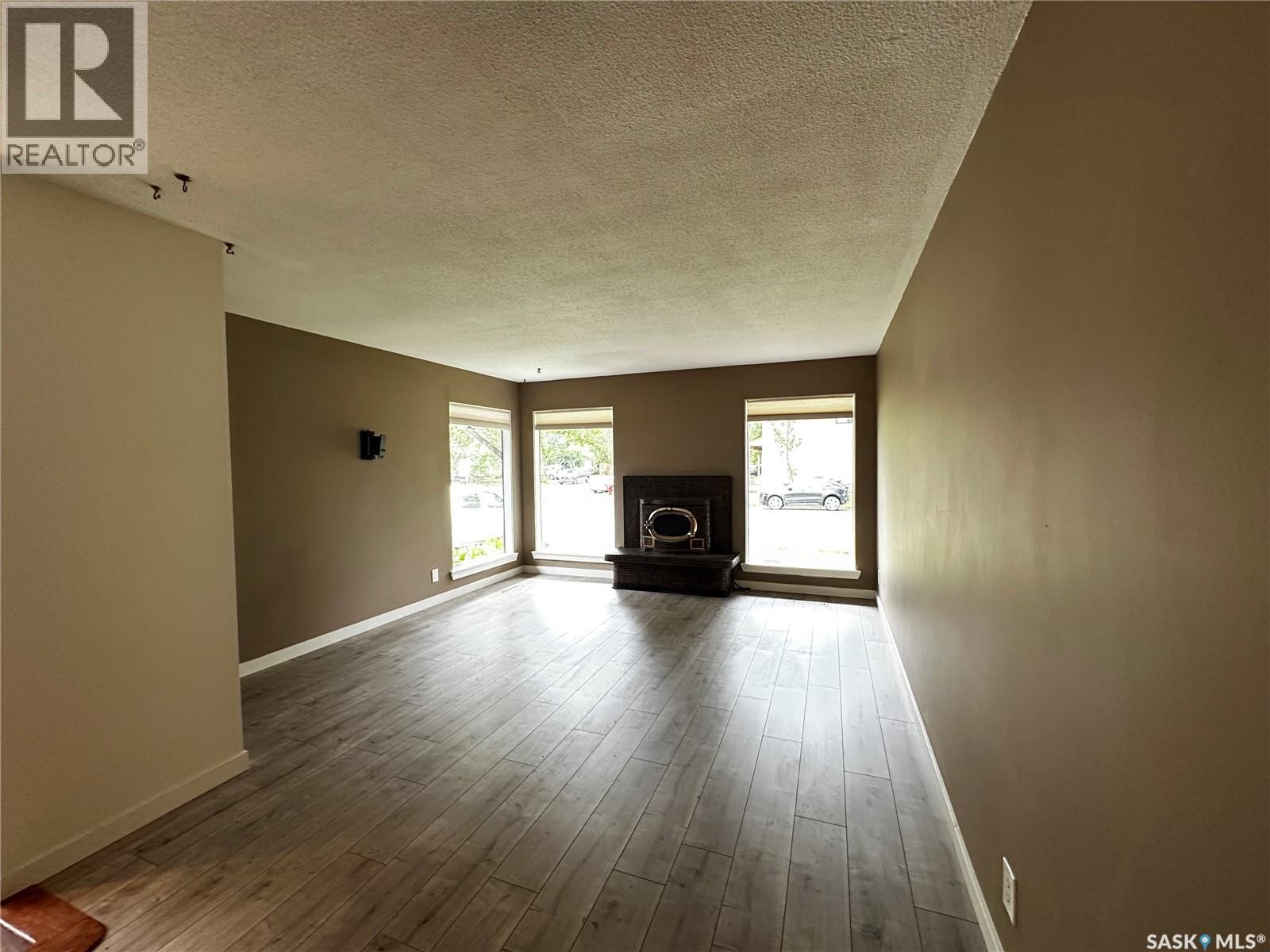 603 3Rd Avenue Nw, Weyburn, SK