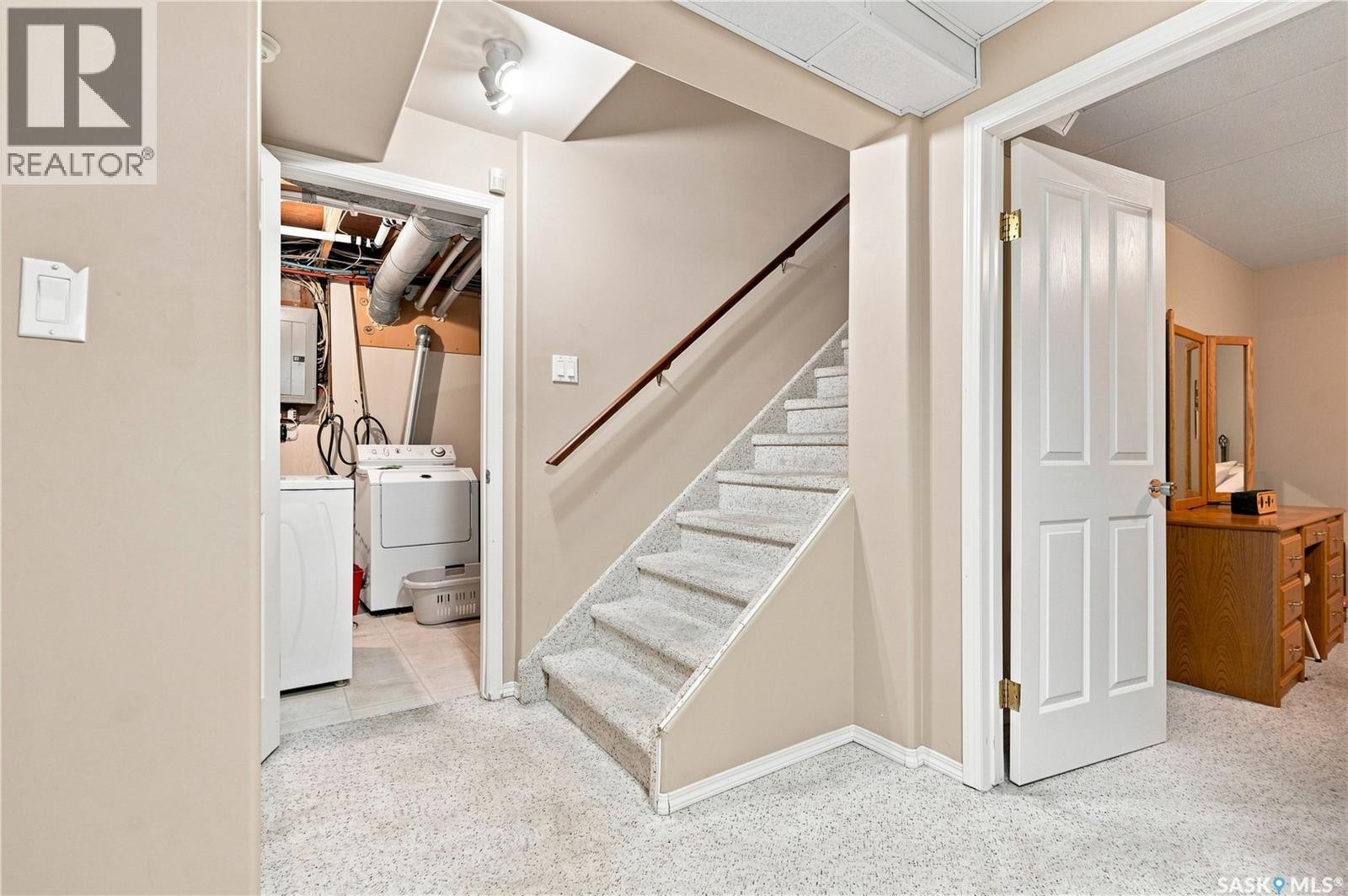 226 Dickey Crescent, Saskatoon, SK