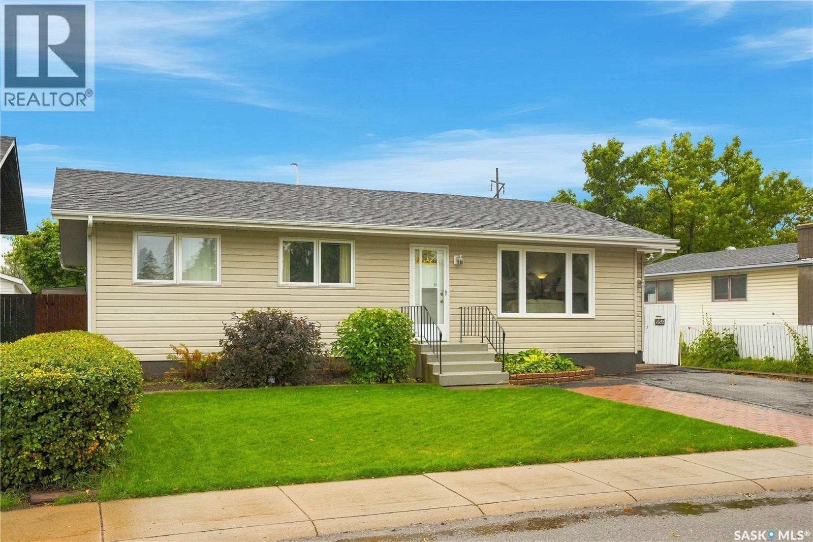 226 Dickey Crescent, Saskatoon, SK