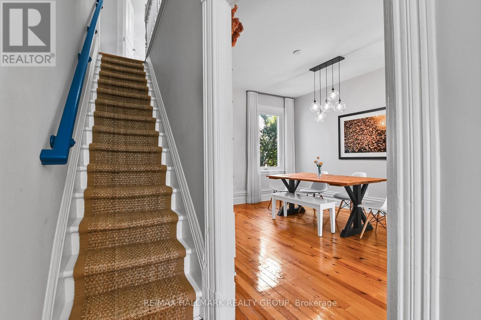 Stairs to 2nd floor - 142 River Lane, Ottawa, ON