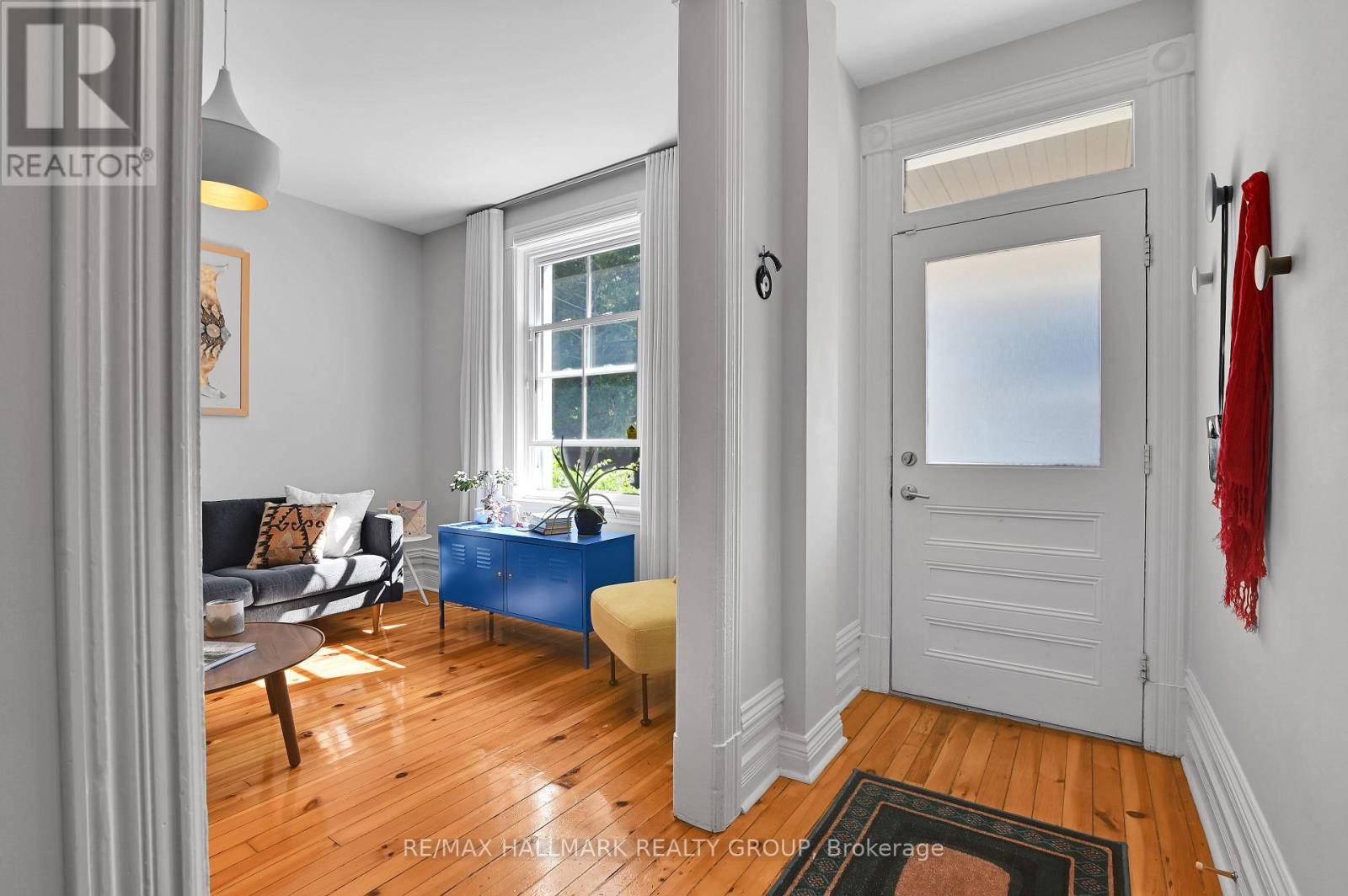 Foyer - 142 River Lane, Ottawa, ON