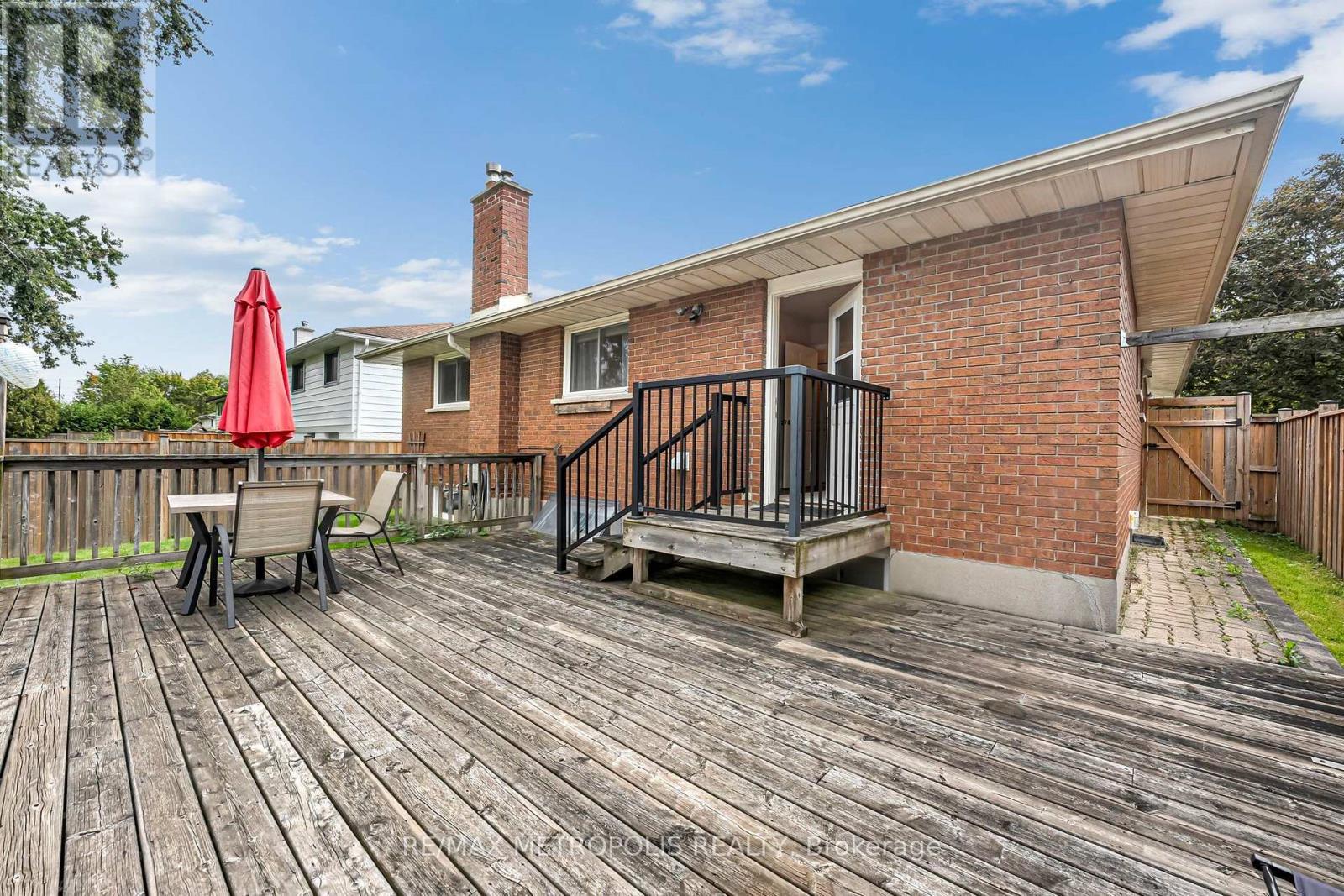 598 Black Oak Crescent, Waterloo, ON