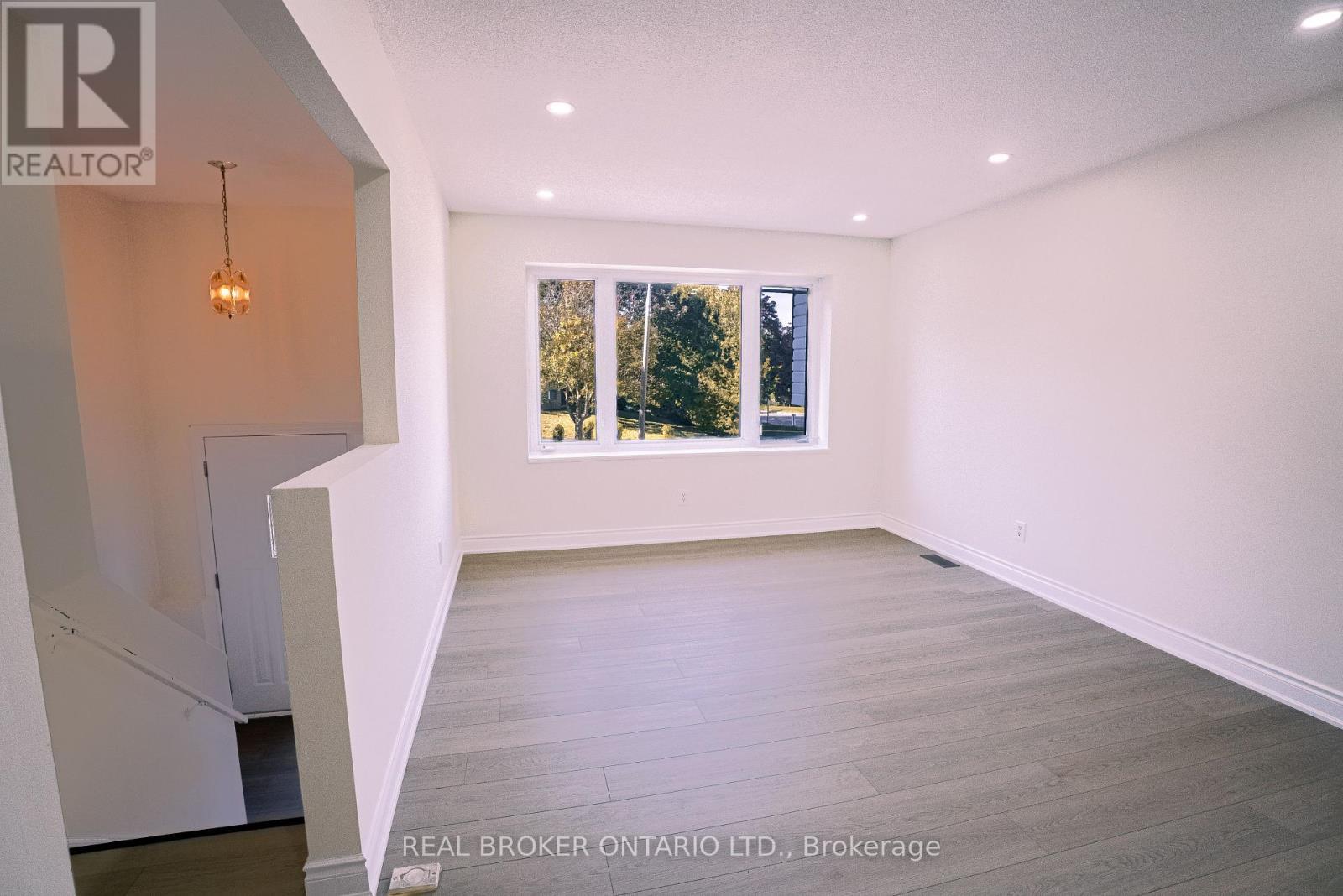 5 Nathaniel Crescent, Kitchener, ON