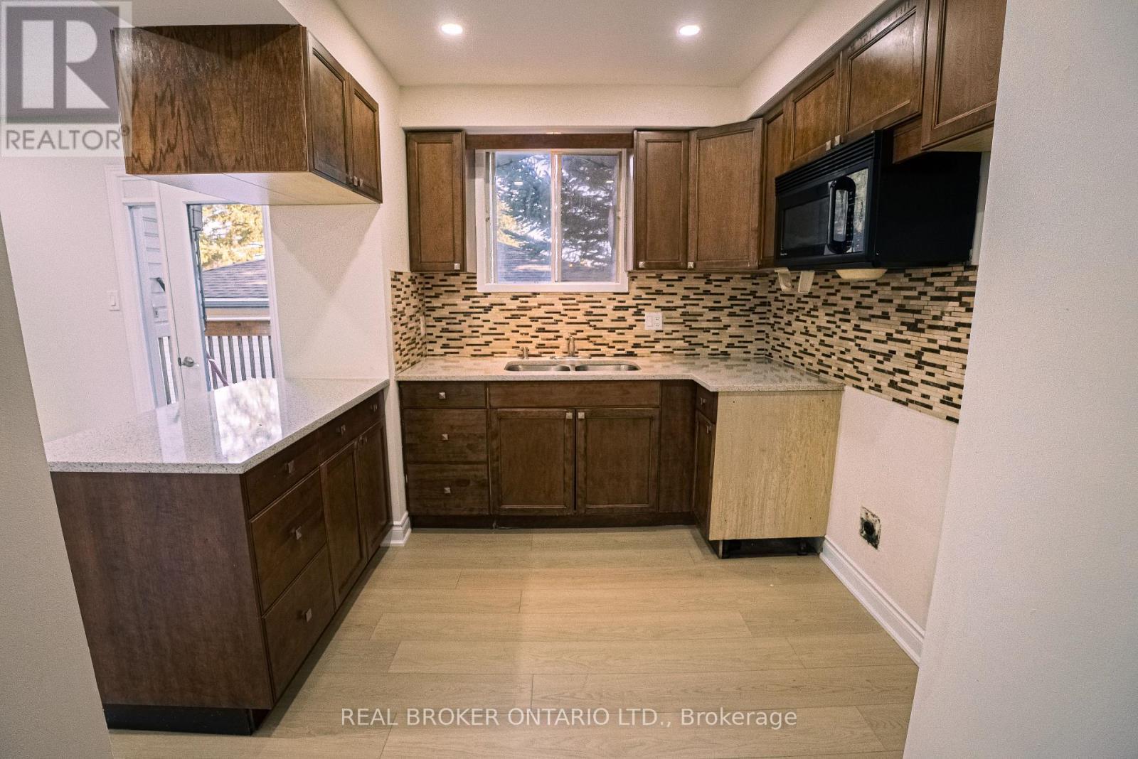 5 Nathaniel Crescent, Kitchener, ON