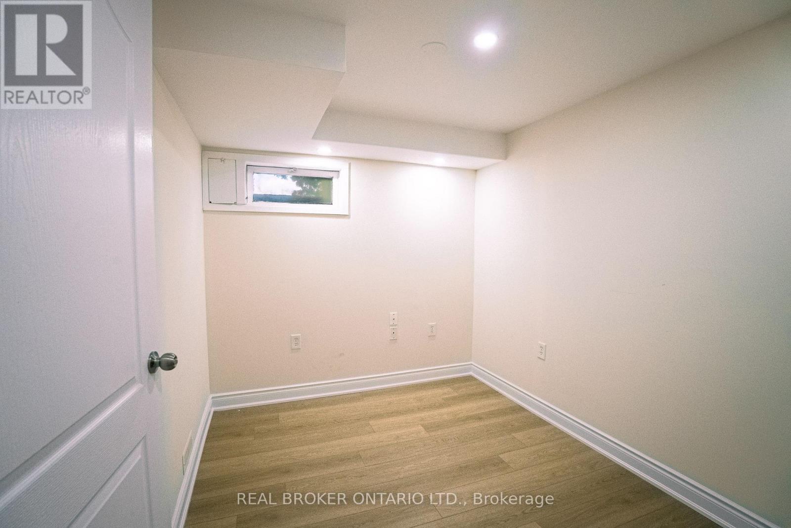 5 Nathaniel Crescent, Kitchener, ON