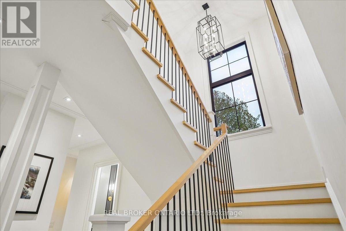 1445 Skyline Drive, Mississauga, ON