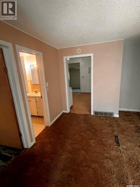 211 1St Avenue N, Harris, SK
