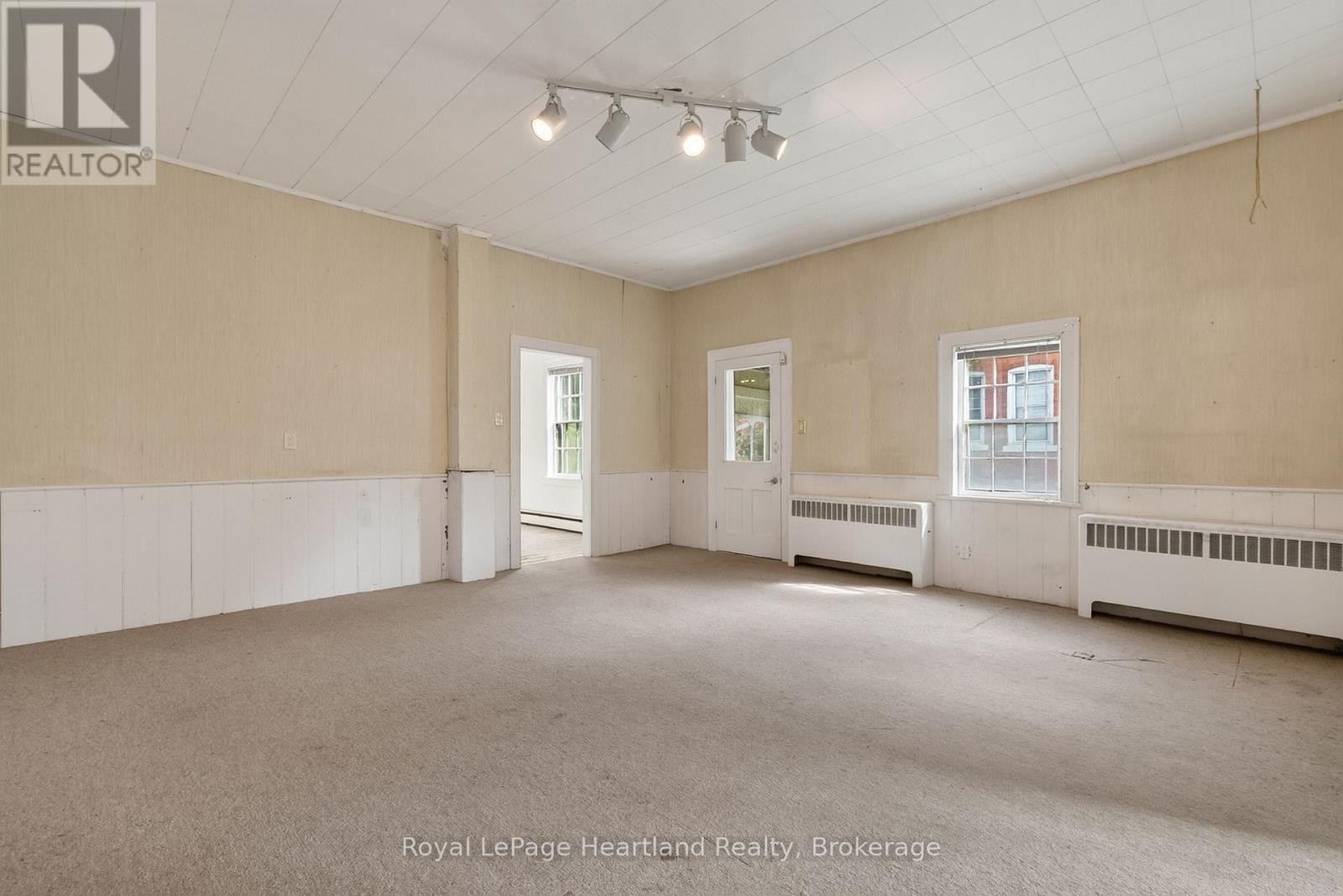 18 Nelson Street E, Goderich (Goderich (Town)), ON