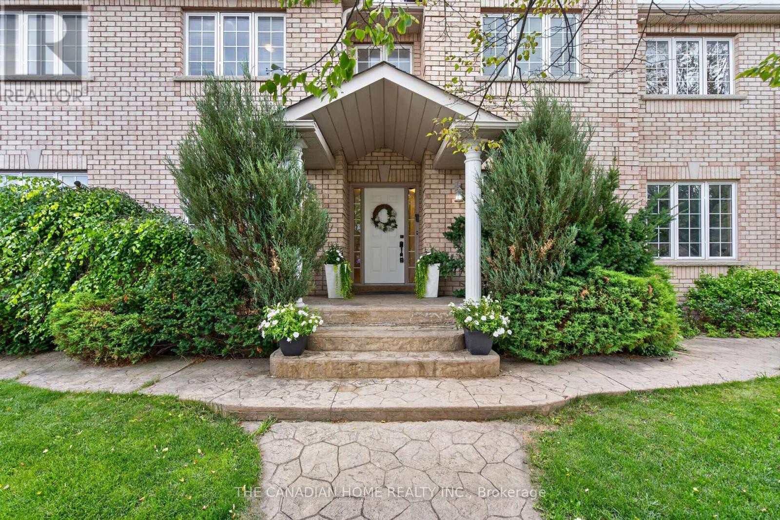 63 Humbershed Crescent, Caledon, ON