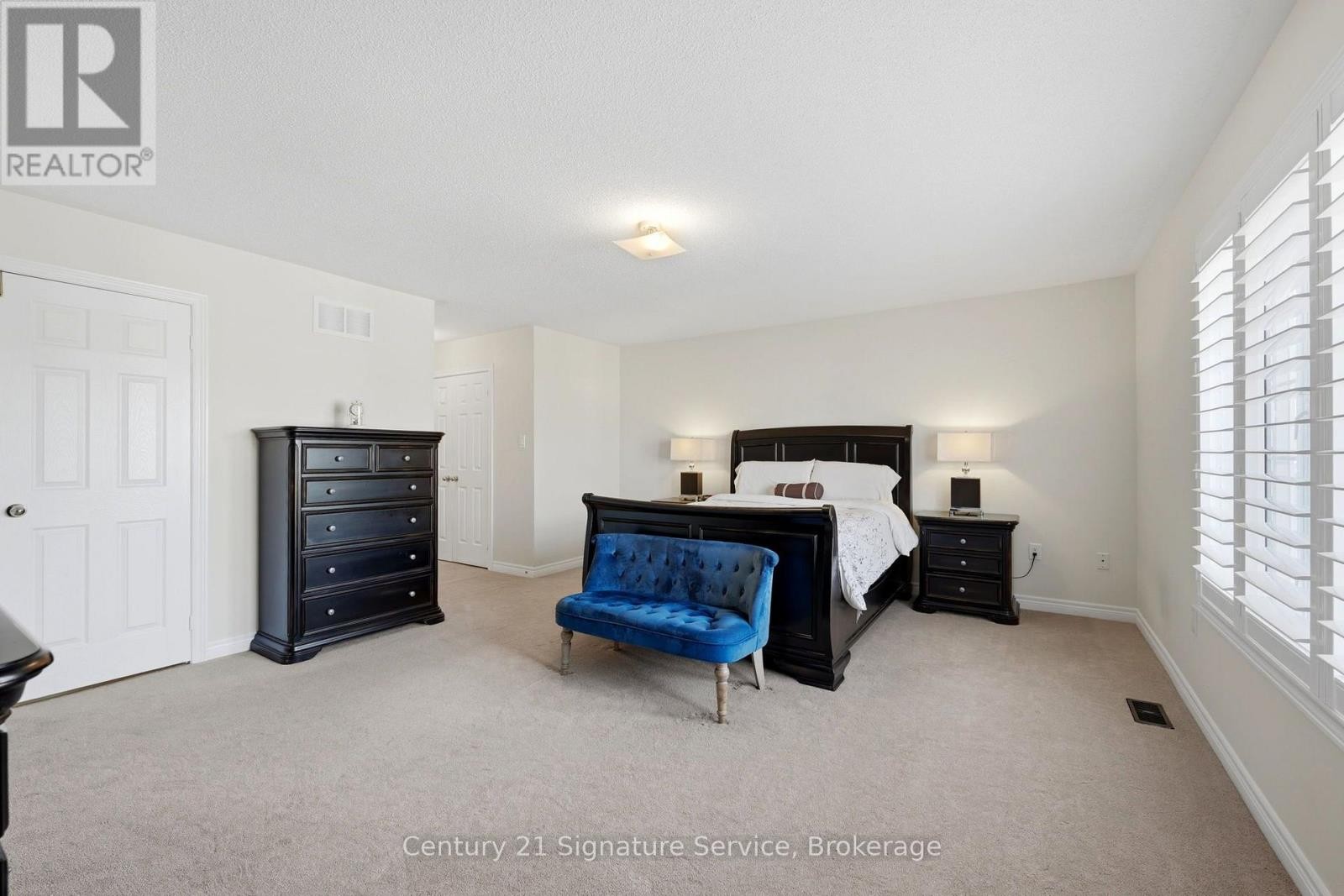 322 Comiskey Crescent, Mississauga, ON