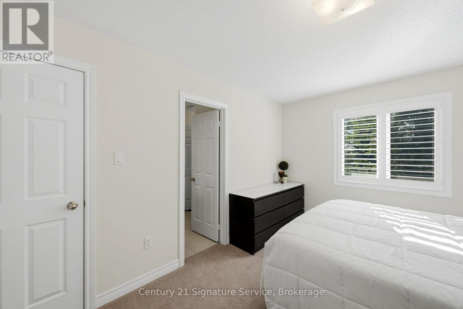 322 Comiskey Crescent, Mississauga, ON