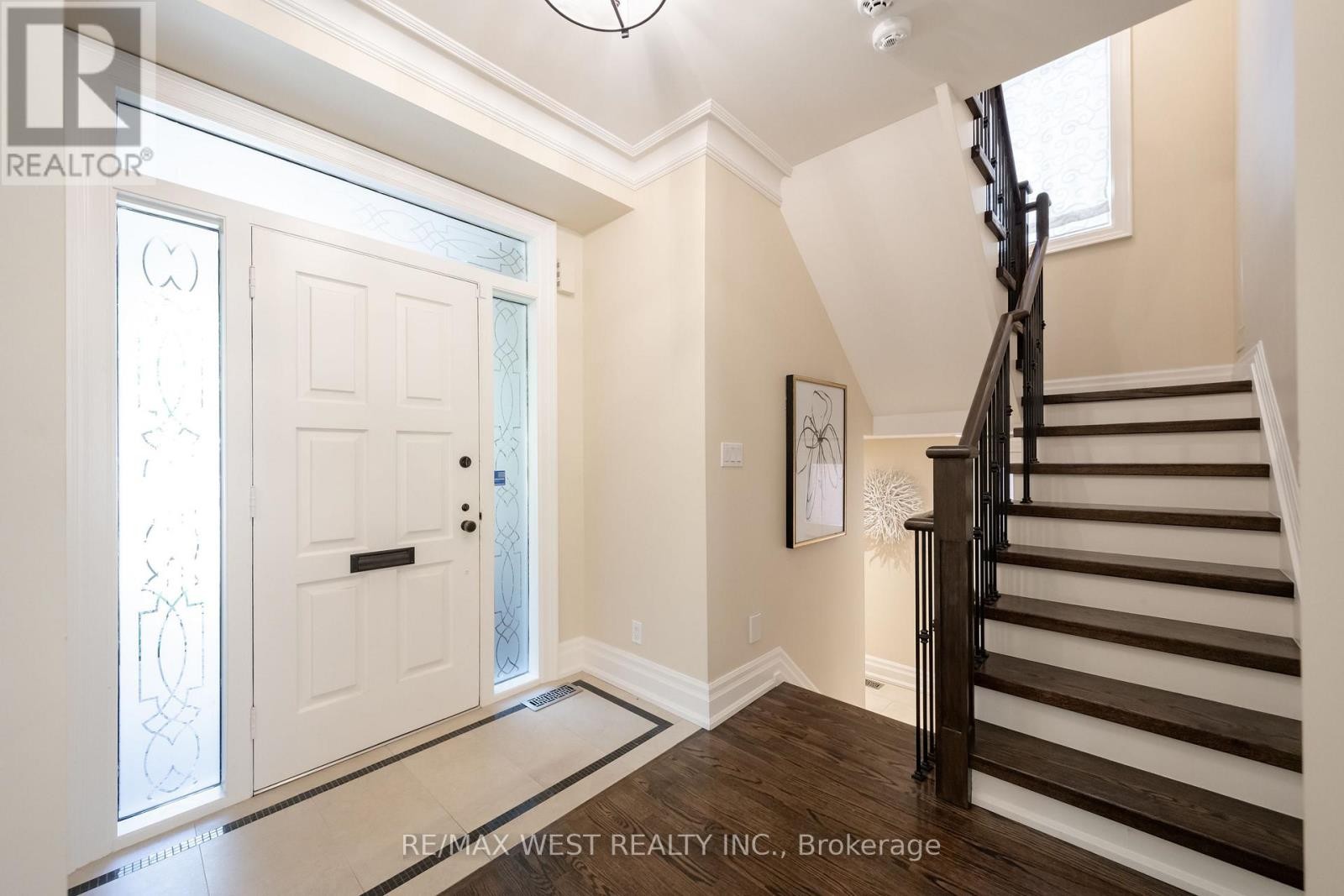 Main Floor Entrance - 3 Castle Frank Road, Toronto, ON