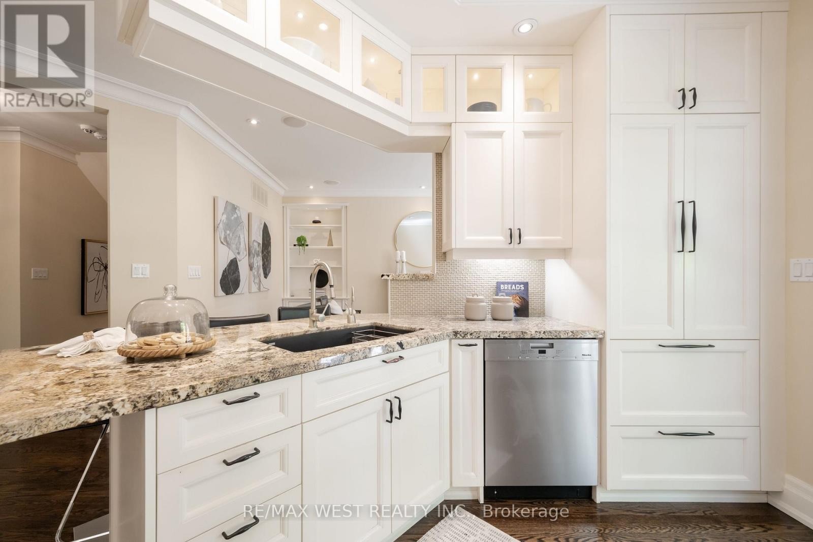 Main Floor Kitchen - 3 Castle Frank Road, Toronto, ON