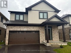 11 ALICIA CRESCENT Thorold, ON L2V 0M1