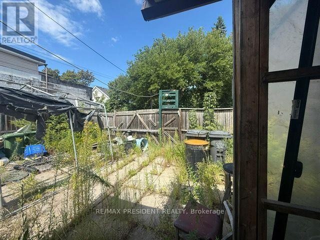 1247 Main Street E, Hamilton, ON