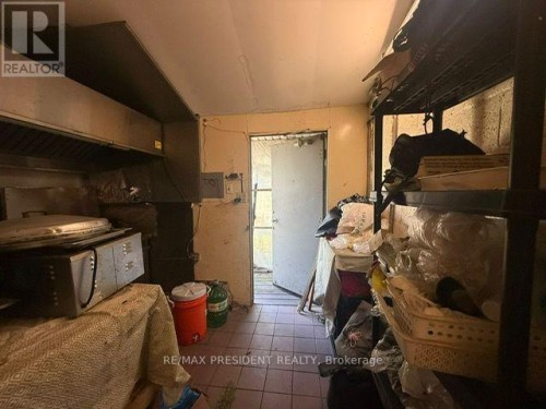 1247 Main Street E, Hamilton, ON 