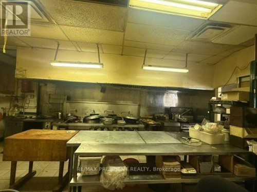1247 Main Street E, Hamilton, ON 