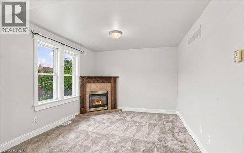 52 Kensington Avenue N, Hamilton, ON 