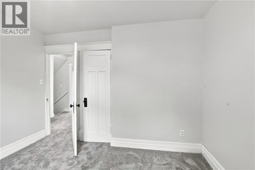 52 Kensington Avenue N, Hamilton, ON 