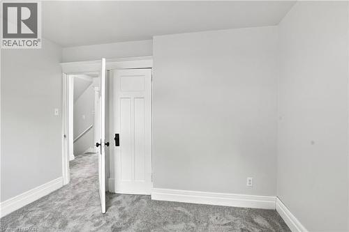 52 Kensington Avenue N, Hamilton, ON 