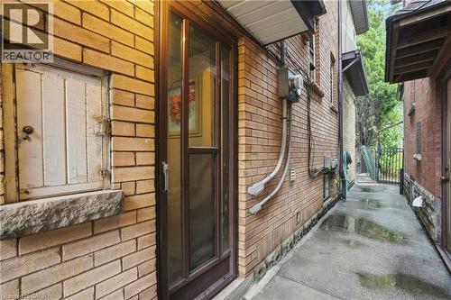 52 Kensington Avenue N, Hamilton, ON 