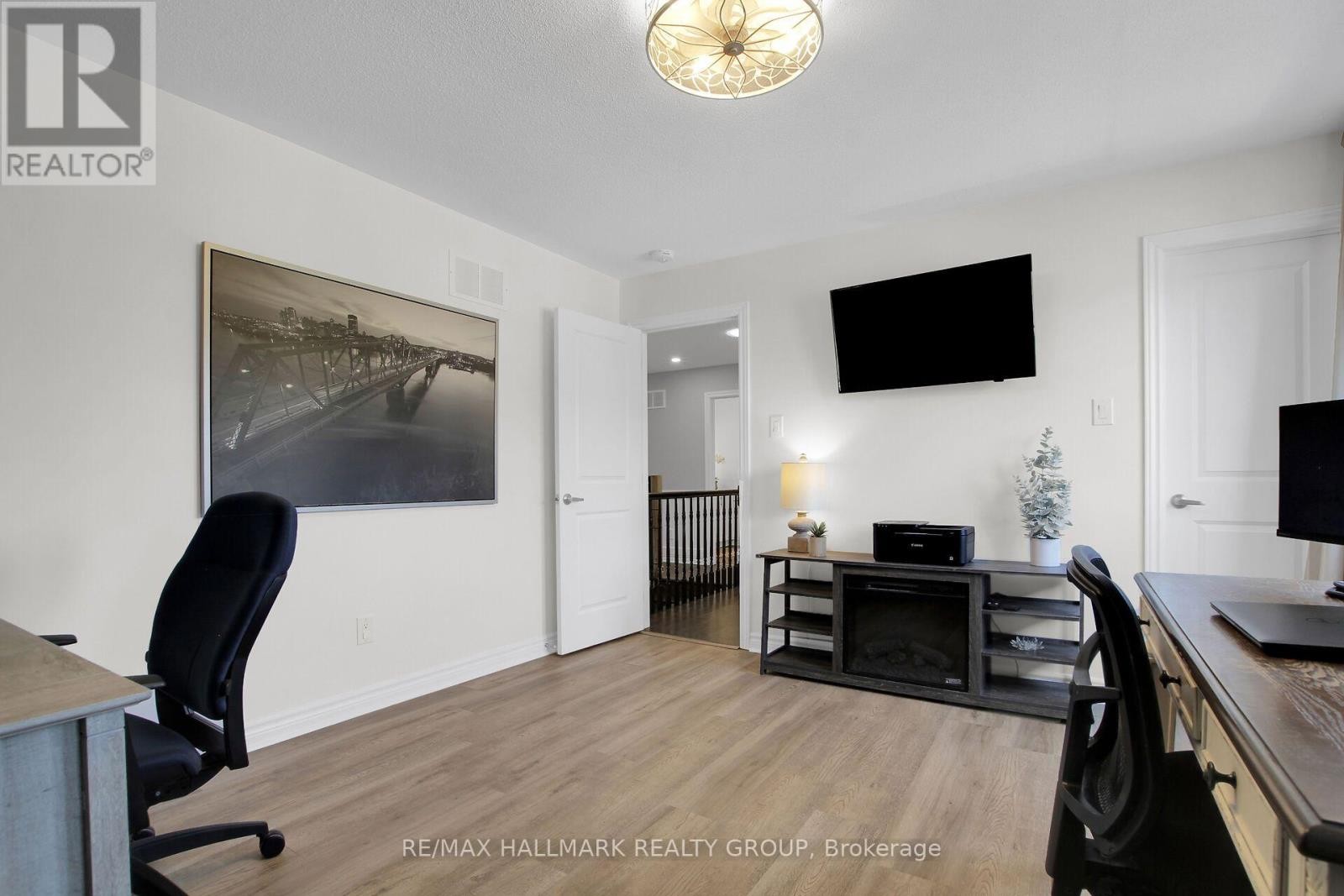 636 Eagle Crest Heights, Ottawa, ON