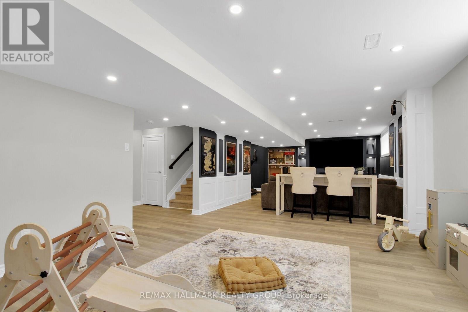 636 Eagle Crest Heights, Ottawa, ON