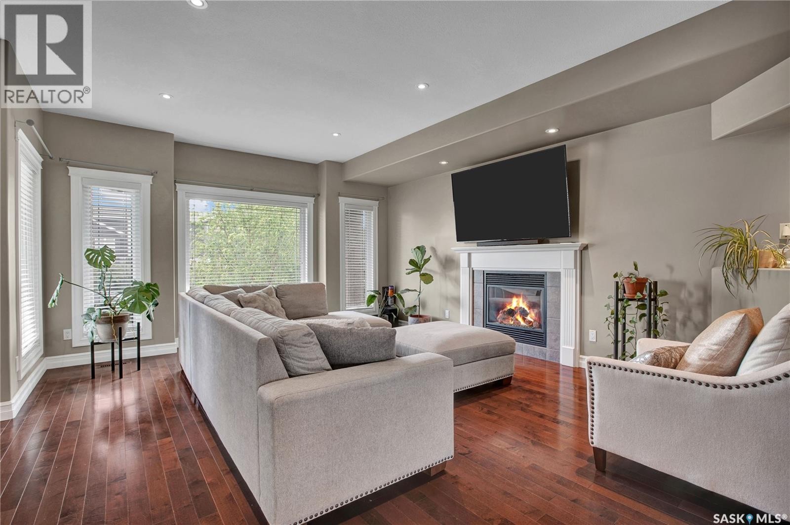 1304 5Th Avenue N, Saskatoon, SK