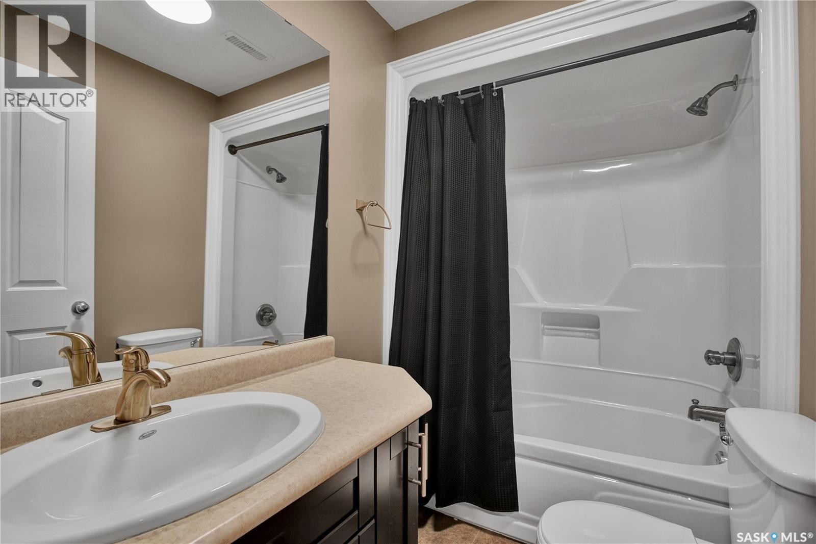 1304 5Th Avenue N, Saskatoon, SK