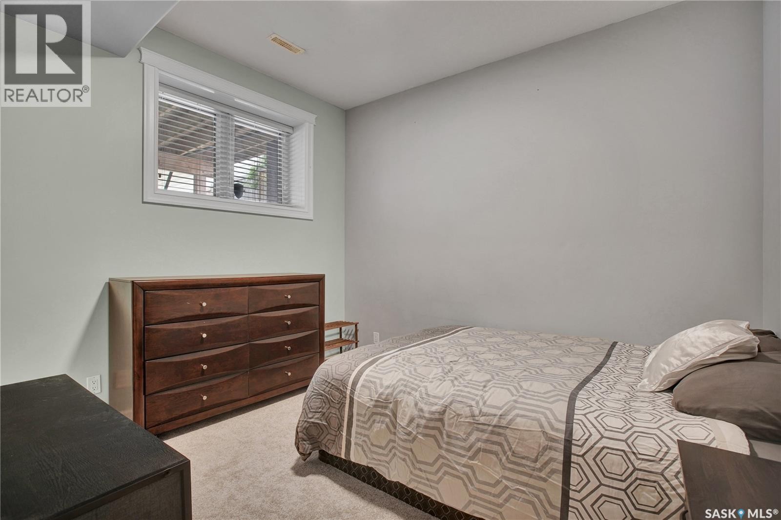 1304 5Th Avenue N, Saskatoon, SK