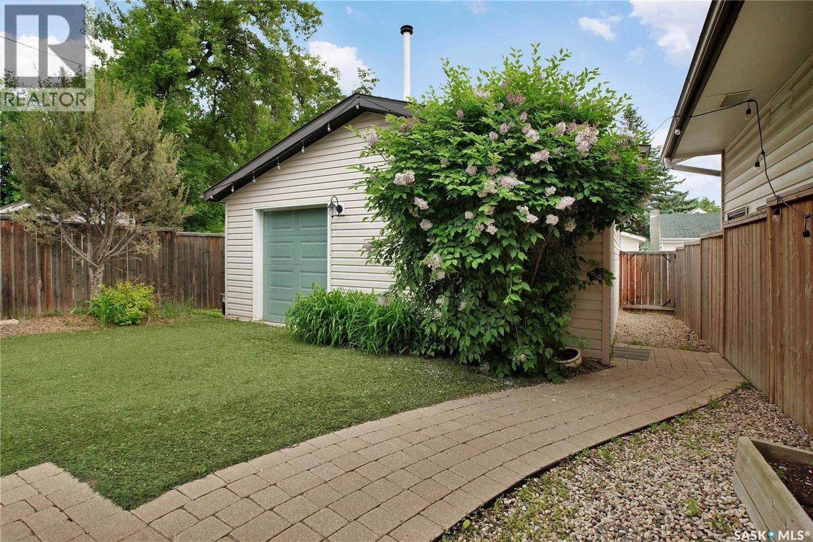 1304 5Th Avenue N, Saskatoon, SK