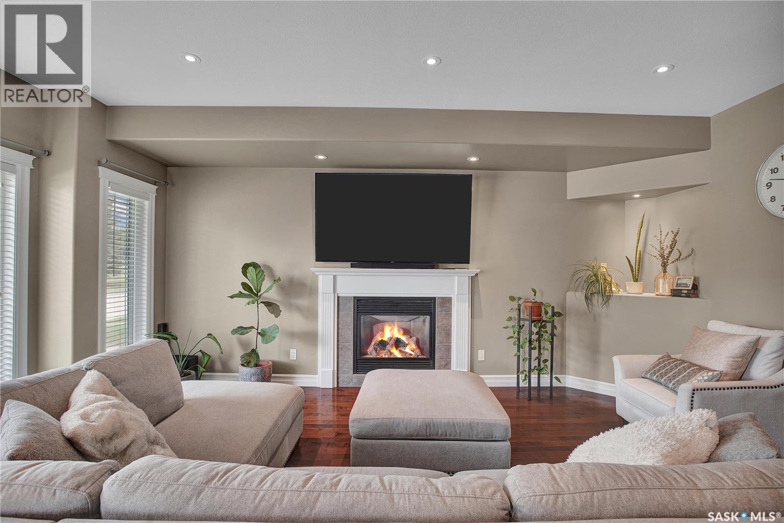 1304 5Th Avenue N, Saskatoon, SK