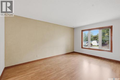 418 Laval Crescent, Saskatoon, SK 