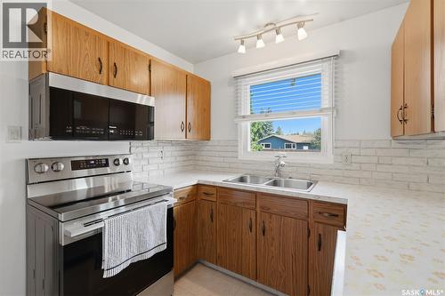 418 Laval Crescent, Saskatoon, SK 