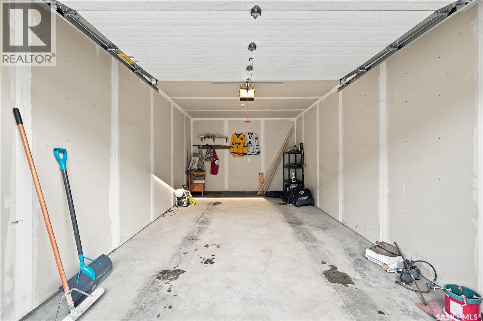 259 250 Akhtar Bend, Saskatoon, SK