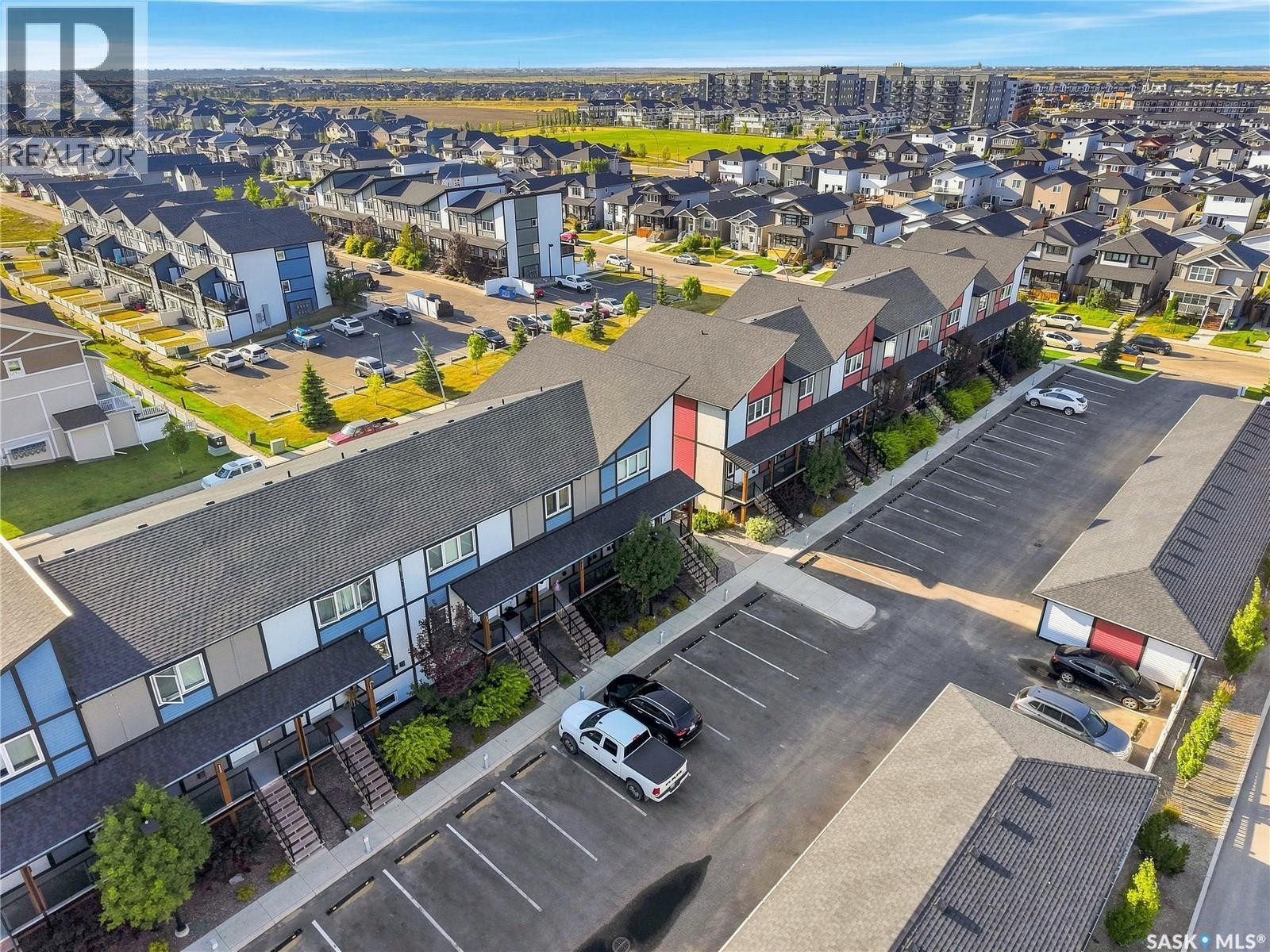 259 250 Akhtar Bend, Saskatoon, SK
