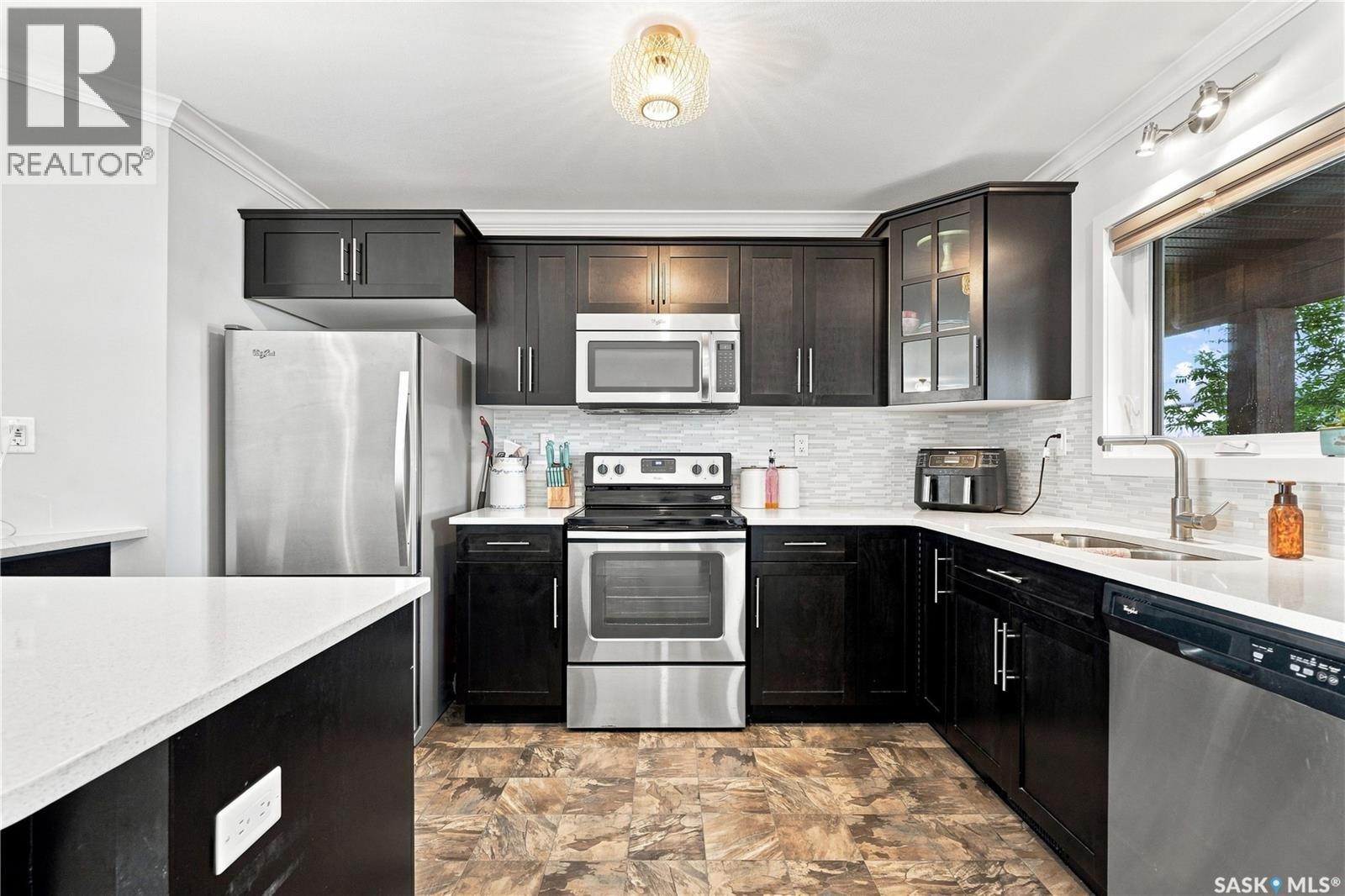 259 250 Akhtar Bend, Saskatoon, SK