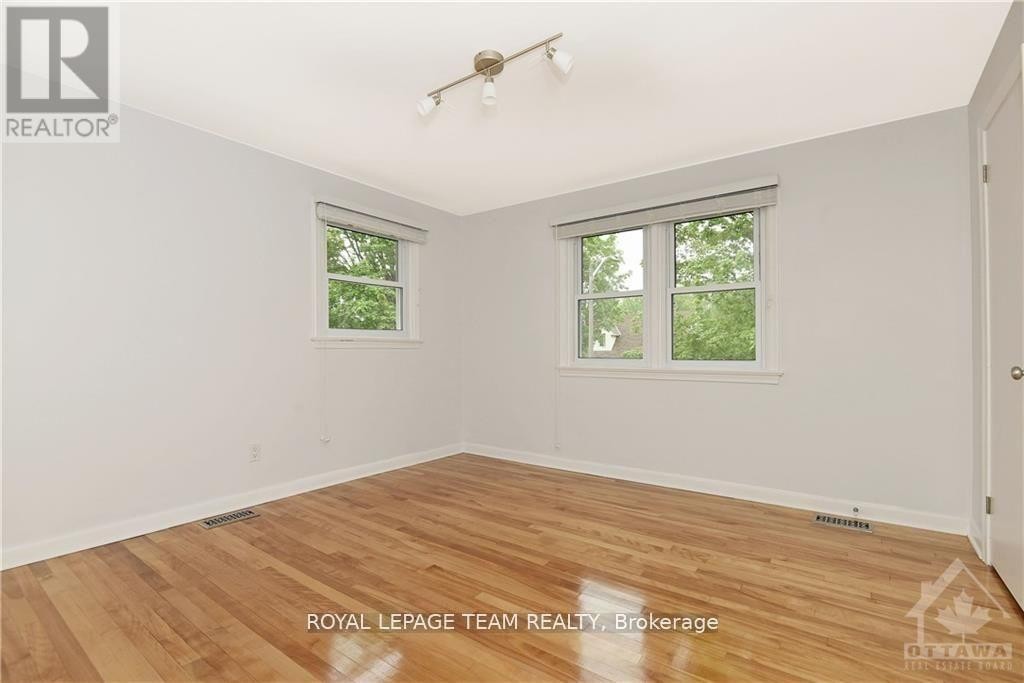 822 Quinlan Road, Ottawa, ON