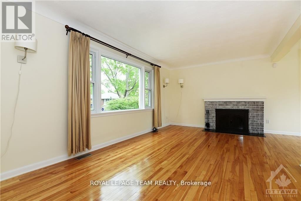 822 Quinlan Road, Ottawa, ON