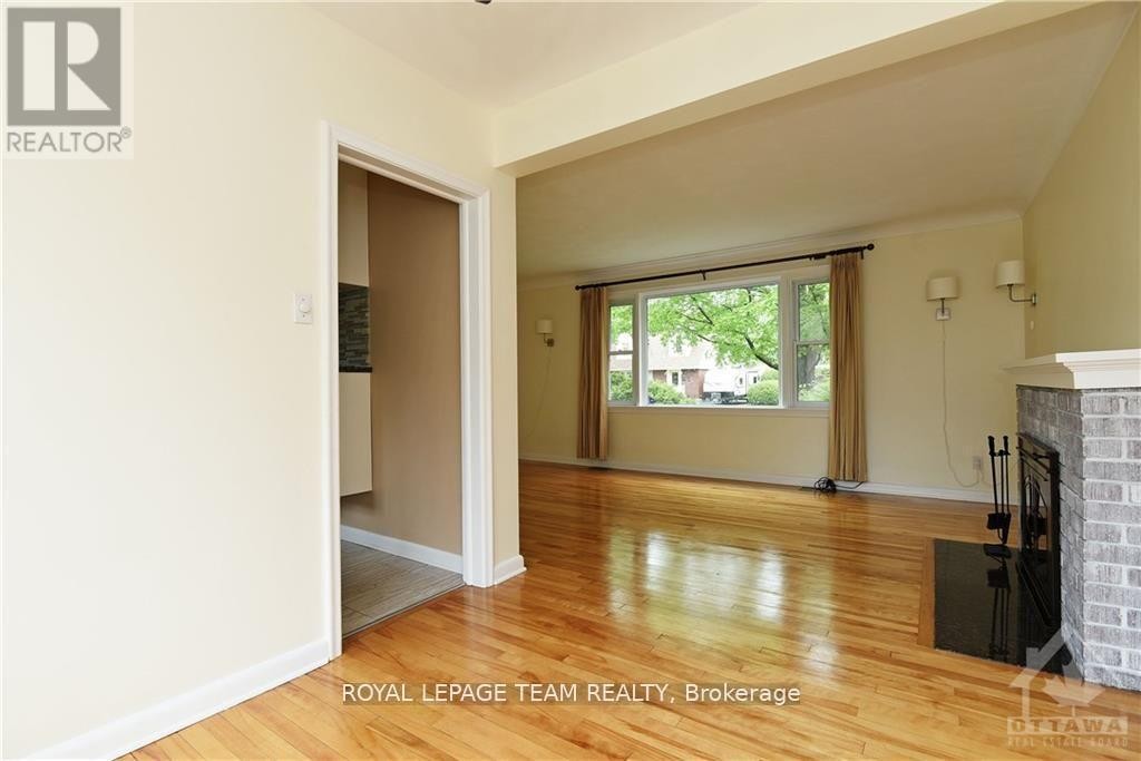 822 Quinlan Road, Ottawa, ON
