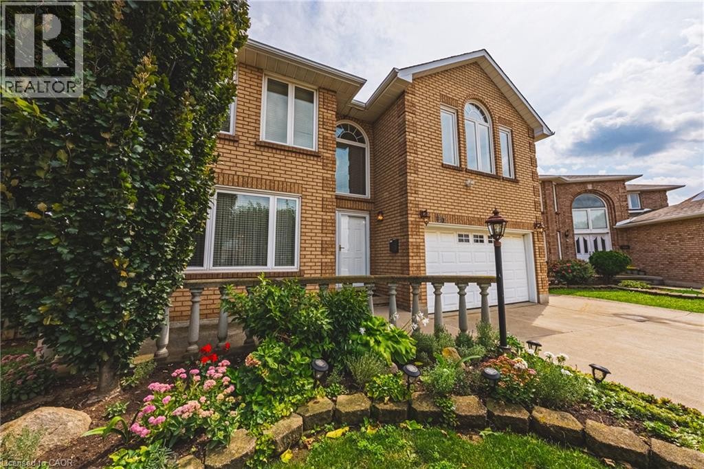90 Fairington Crescent, Hamilton, ON