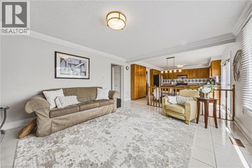 90 Fairington Crescent, Hamilton, ON 