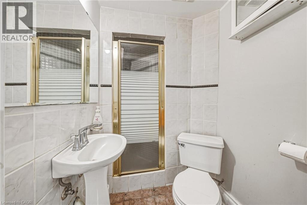 90 Fairington Crescent, Hamilton, ON